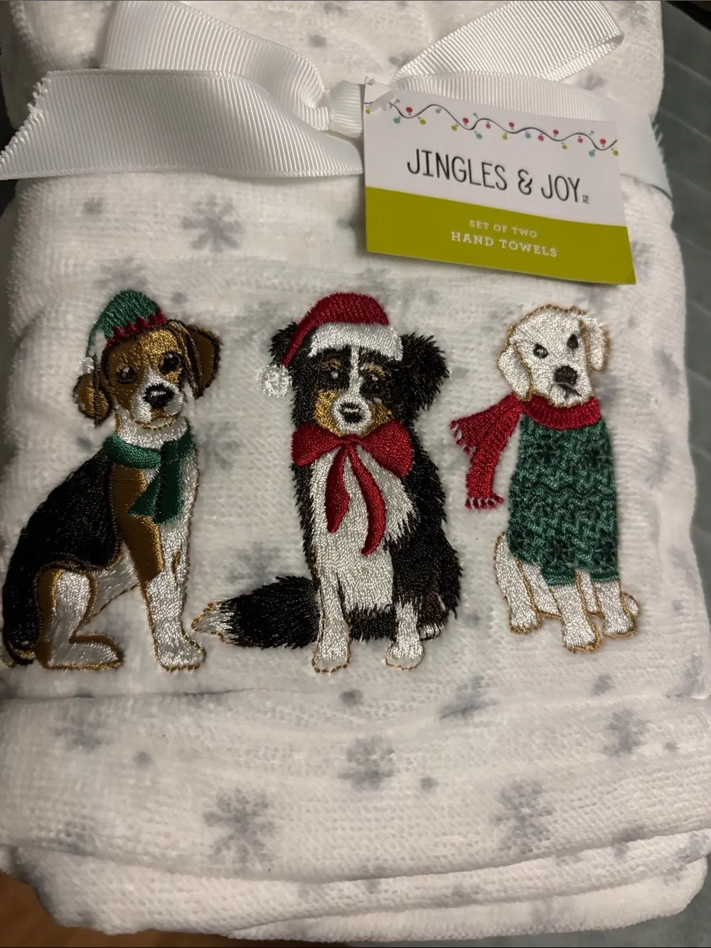 Jingles & Joy hand towels new with tag set of 2